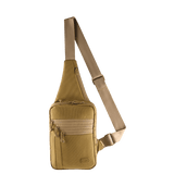 M-Tac Carry Sling Taske Elite Gen.IV i beige for diskret og komfortabel bæring, justerbar rem, designet til skjult våbenbæring.