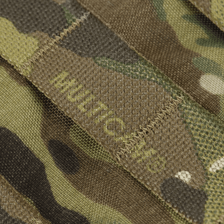 Multicam stofdetalje på M-Tac War Belt ARMOR med robust Cordura 500D og MOLLE-webbing. Ideel til taktisk brug og opbevaring.