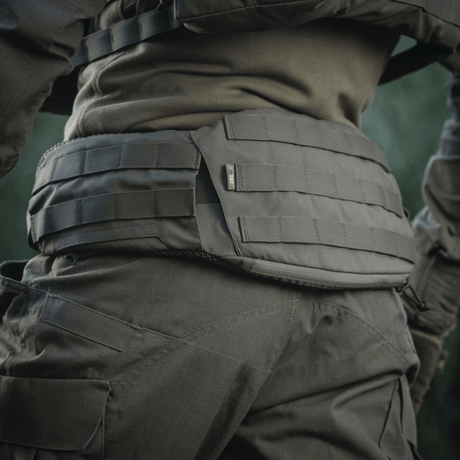 M-Tac War Belt ARMOR med MOLLE-webbing og Cordura 500D stof, perfekt til taktiske formål og moderne kampudstyr.