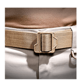 M-Tac Double Duty Taktisk Bælte Hex i brug med holdbart design til taktiske opgaver, viser robusthed og funktionalitet.