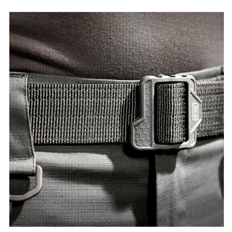 M-Tac Double Duty Taktisk Bælte Hex i sort nylon designet til holdbarhed og funktionalitet, ideelt til hverdag og taktiske opgaver.