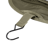 M-Tac Toilettaske med krog til ophængning, praktisk til rejser og opbevaring af toiletartikler, foldes kompakt og rummelig ved brug.