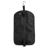 M-Tac Toilettaske i sort materiale, designet til praktisk opbevaring af hygiejneartikler. Ideel til rejser og daglig brug.