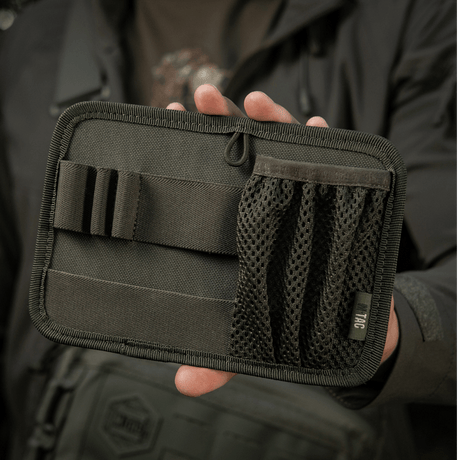 M-Tac Hook & Loop Low Profile Admin Panel modulært organiseringssystem med elastiske fastgøringer til taktisk gear og gadgets.