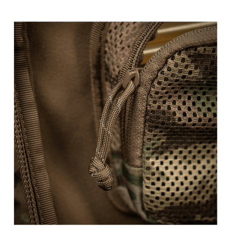 M-Tac Hook & Loop Utility Panel med lynlåslomme i mesh designet til sikre småting i tasker eller rygsække, modulært og handy.