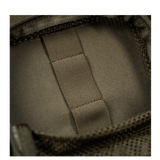 Indvendig visning af M-Tac Hook & Loop Utility Panel med lynlåslomme og hook-fastener i en taske eller rygsæk.