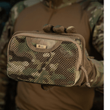 M-Tac Hook & Loop Utility Panel med lynlåslomme og hook-fastener, ideel til indvendig organisering i tasker, 19x13 cm.