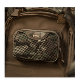 M-Tac Hook & Loop Utility Panel monteret indvendigt i en rygsæk, modulært design med lynlåslomme for praktisk organisering og adgang.