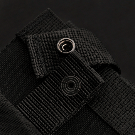 M-Tac Mag Drop Pouch Elite med MOLLE-fastgørelser og hurtigt-udløsningssystem i sort stof.