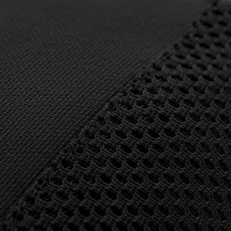 Nærbillede af M-Tac Mag Drop Pouch Elite stofdetalje med netstruktur for sikker magasinopbevaring.