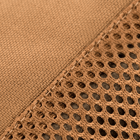 Nærbillede af M-Tac Mag Drop Pouch Elite tekstur og materiale, der viser robust design og netdetaljer til nødudstyr.