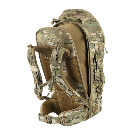 M-Tac Rygsæk Large Gen.III Elite i camouflagedesign, fremstillet af slidstærkt Cordura, ideel til taktisk brug og transport.