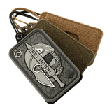 M-Tac Badge Holder – ID-kort og patch i taktikstil med plastbase, Velcro til patcher, og metaløjer til ophæng. Perfekt til nøglekort.