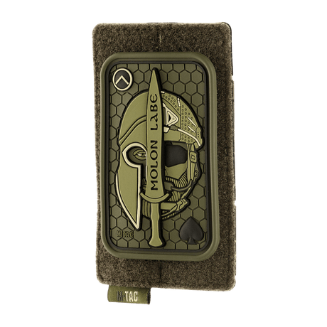 M-Tac Panel til Patches på MOLLE 80x135 med plastbase og hook & loop overflade, 80 x 135 mm, perfekt til MOLLE-systemer.