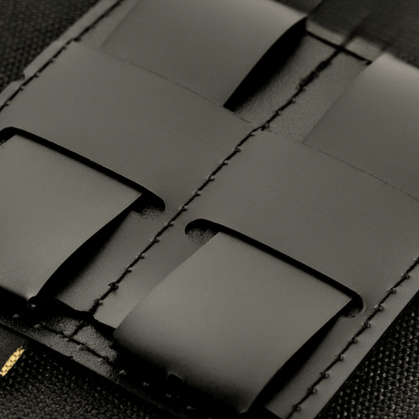 M-Tac Panel til Patches på MOLLE 80x85 med hook & loop overflade og stabil plastbase til fastgørelse af patches og ID.