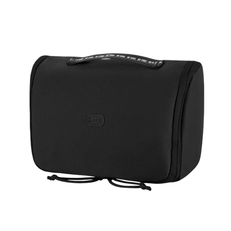 M-Tac Toilettaske i sort, kompakt design til opbevaring af toiletartikler, vandafvisende 600D polyester, ideel til rejser.