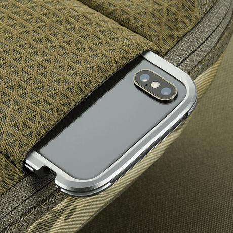 M-Tac Sphaera Hex Hardsling Taske Gen.II Elite mobilrum i Cordura-materiale med skjult bæringsfunktion og hurtigåbningssystem.