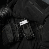 M-Tac Elastisk Tourniquet Pouch Molle Gen.III bæres af taktisk udstyr, fremstillet af Cordura, designet til hurtig adgang til tourniquet.