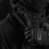 Taktisk operativt outfit med M-Tac Elastisk Tourniquet Pouch Molle Gen.III i brug