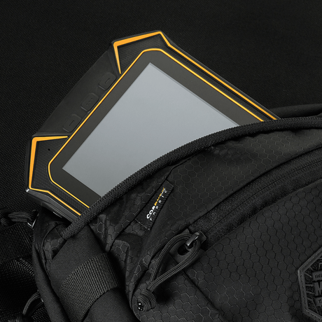 M-Tac Sphaera Hex Hardsling Taske Gen.II Elite med skjult rum til tablet i Cordura-materiale og hex-polyester design