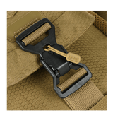 Nærbillede af M-Tac Satellite Magnettaske Gen. II Elite Hex med holdbare Woojin spænder