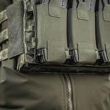 M‑Tac Elastisk Triple Magazine Pouch Elite til opbevaring af tre AK/AR-magasiner med åbent, hurtigt tilgængeligt design