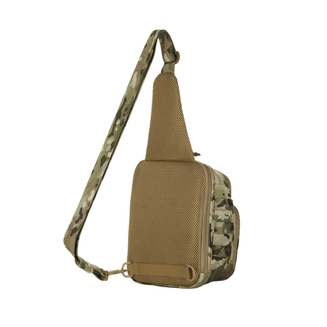 M-Tac Cross Bag Elite Hex i camouflage design, set fra siden, med justerbar skulderrem, fremstillet af Cordura 500, ideel til daglig brug.