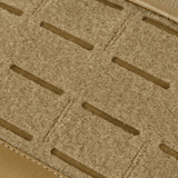 Nærbillede af M‑Tac Plate Carrier Cuirass QRS Gen.II med holdbart Cordura 500D stof, ergonomisk design til taktisk brug.