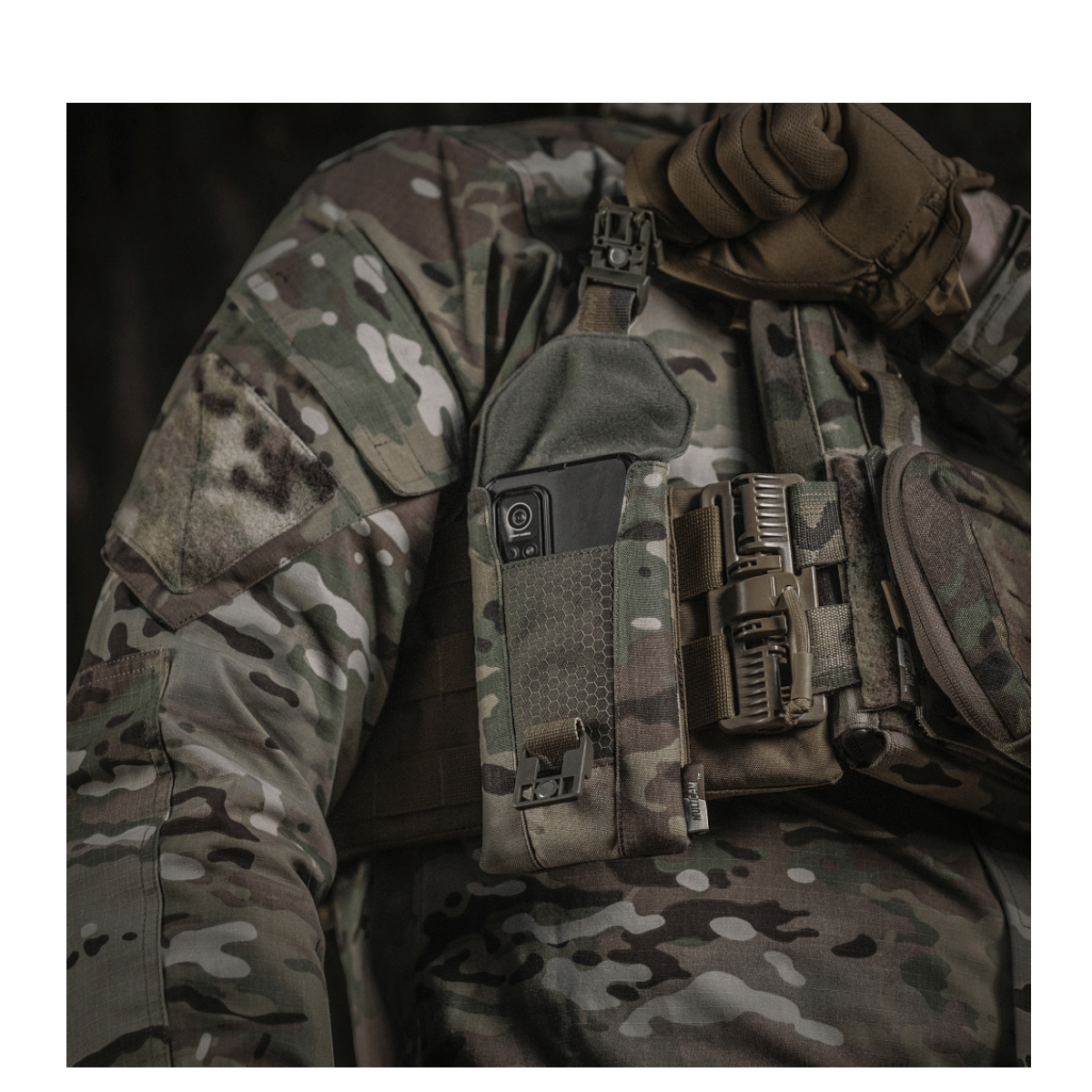 M-Tac Smartphone Lomme Elite Large Hex i militær stil til opbevaring af smartphone, holdbar Cordura HEX materiale i 1000D tæthed