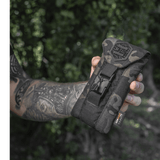 M-Tac Smartphone Lomme Elite Large Hex med camouflage-design og WJ magnetisk spænde, lavet af holdbart CORDURA HEX-materiale.