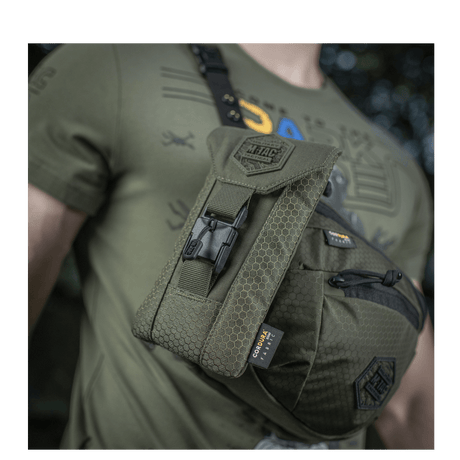 M-Tac Smartphone Lomme Elite Large Hex i slidstærkt CORDURA HEX materiale, ideel til daglig smartphone opbevaring på op til 6,5 tommer.