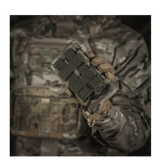 M-Tac Smartphone Lomme Elite Large Hex i holdbart CORDURA HEX materiale, viser en stilfuld og sikker mobilopbevaringsmulighed.