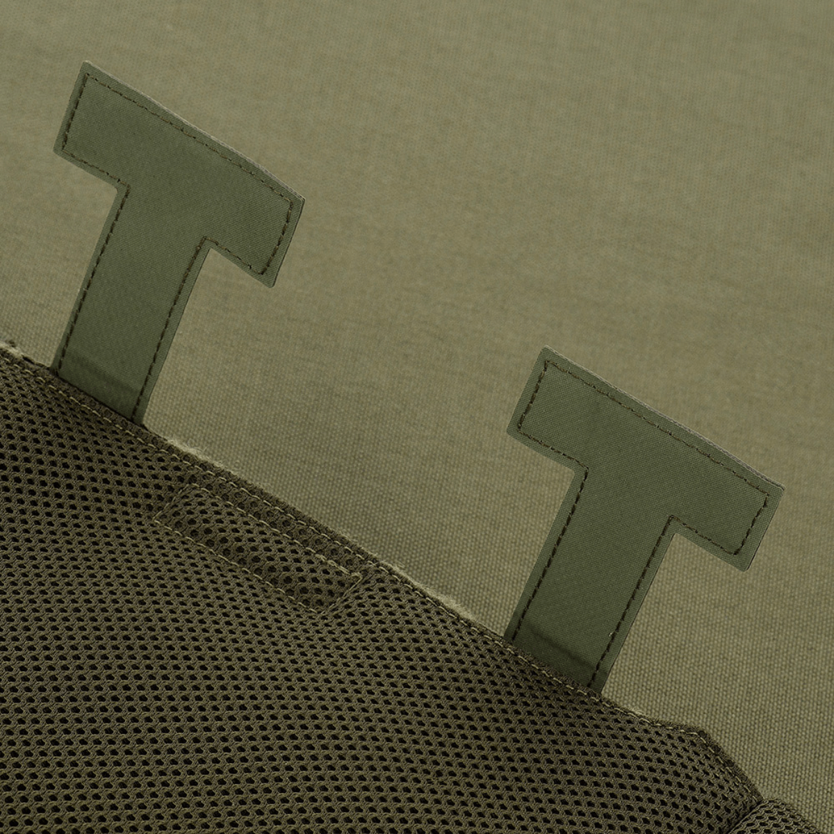 Nærbillede af M-Tac Taktisk Håndvarmer Elite med holdbart Cordura 500D stof og blød mesh-bagside, designet til kolde forhold.