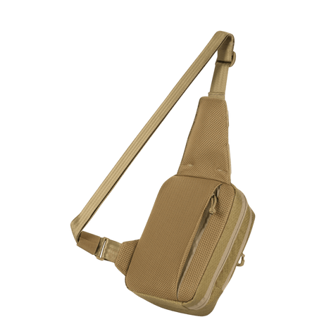 M-Tac Sling Pistoltaske Elite Hex i slidebestandigt Cordura 1000D, komfortabel skulderrem, ideel til skjult våbentransport.