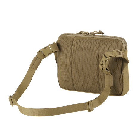 M-Tac Admin Taske Elite i slidstærkt Cordura materiale med justerbar skulderrem, set bagfra.