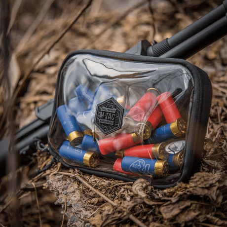 M-Tac Utility Organizer Slim Elite med gennemsigtig front, indeholder farvede patroner, ideel til praktisk og sikker opbevaring.