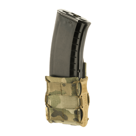 M-Tac Mag Lomme Kolchan til AK/AR Mini i camouflagemønster med et sikret magasin i Cordura 1000D materiale.