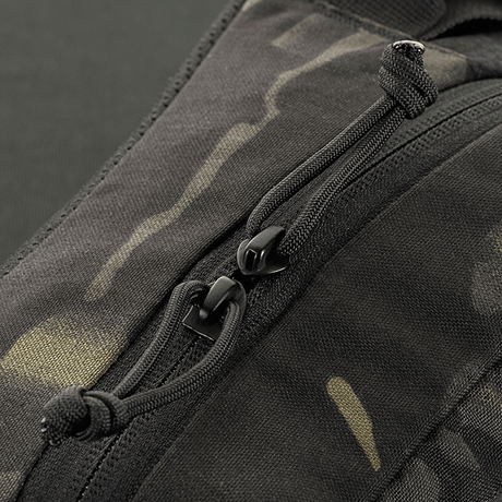 Close-up af M‑Tac Bæltetaske Elite Hex med YKK lynlås på Cordura 500D, fremviser det taktiske design og holdbarhed.