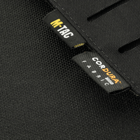 Detalje af M-Tac Frontpanel til Plate Carrier Cuirass QRS XL i slidstærkt Cordura 500D-stof med mærker.
