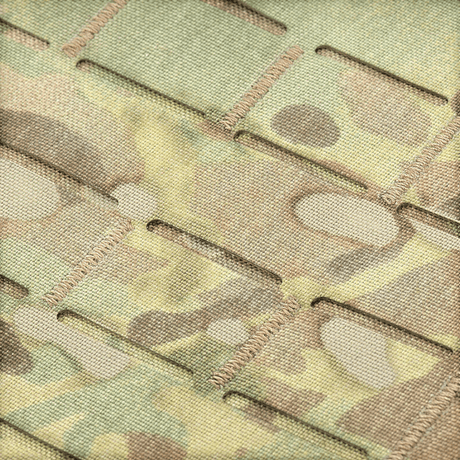 Nærbillede af M-Tac Frontpanel til Plate Carrier Cuirass QRS XL med slidstærk Cordura 500D-materiale i camo-design.