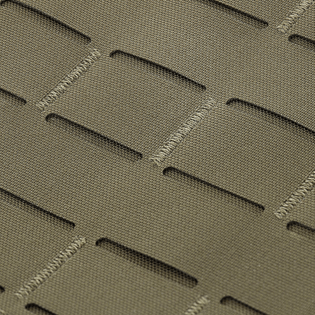 Nærbillede af MOLLE-system på M-Tac Frontpanel til Plate Carrier Cuirass QRS XL lavet af Cordura 500D-materiale