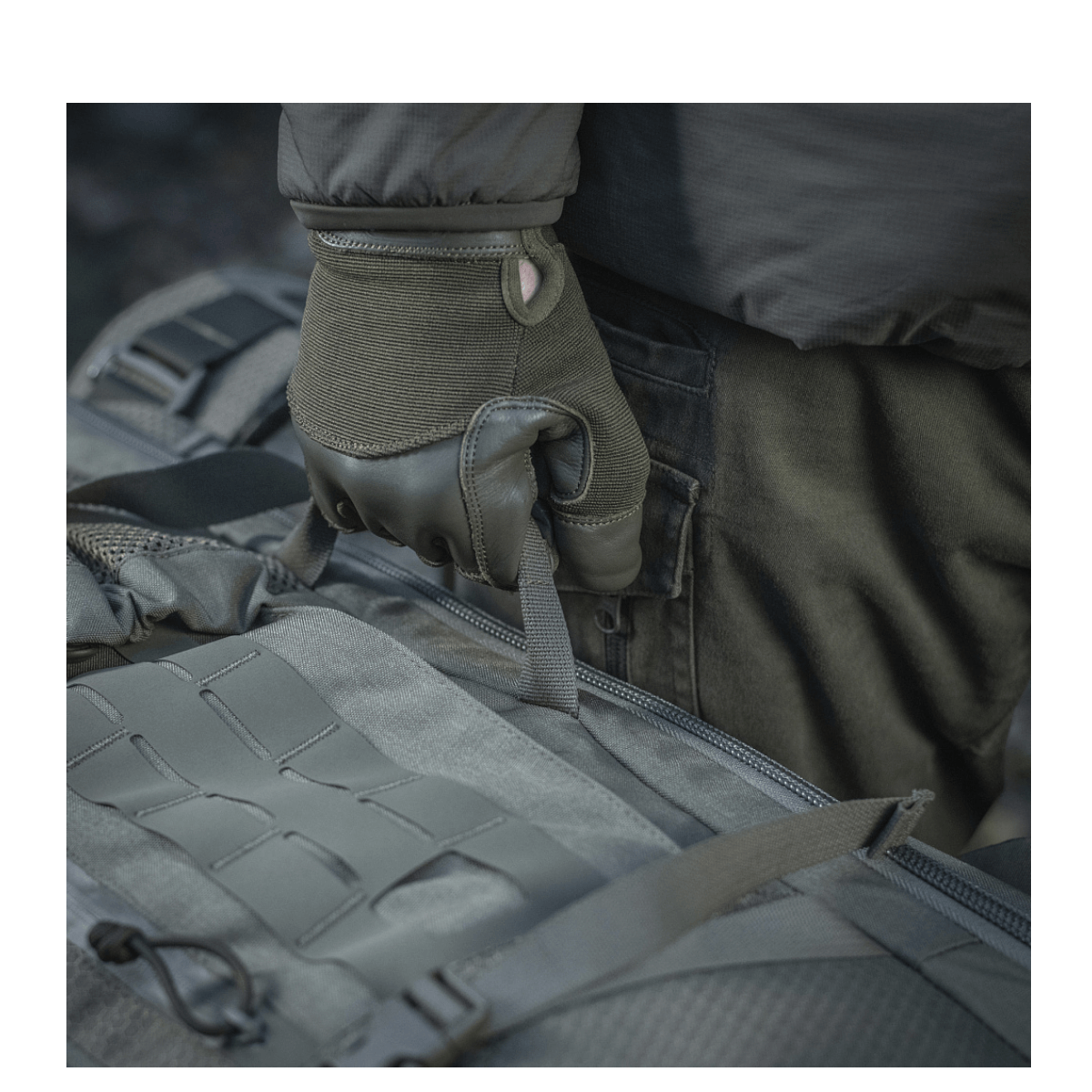 M-Tac Rygsæk Large Elite Hex Gen. IV i slidstærk Cordura, designet til taktik og funktionalitet.