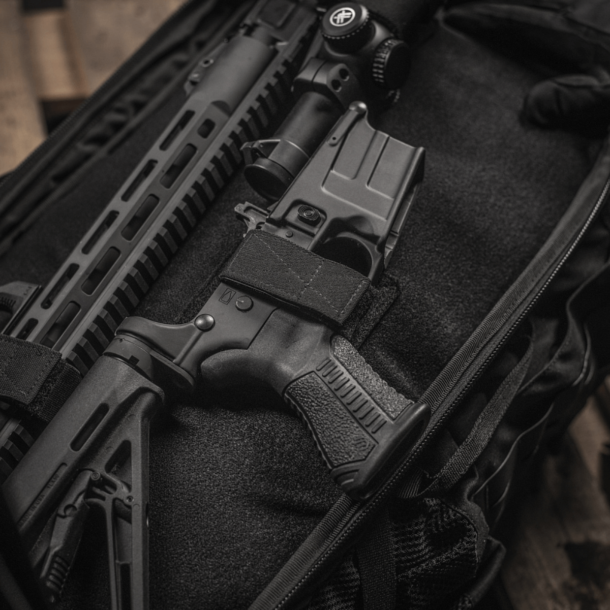 M-Tac Indlæg til Rygsæk (3 stk) med justerbare indlæg til AR-15 og AK karbiner i en M-Tac Large Elite Hex rygsæk