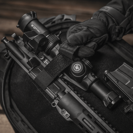 M‑Tac Indlæg til Rygsæk (3 stk) sikrer våben med Velcro-fastgørelse, designet til AR‑15 og AK karbiner med foldekolbekit i rygsæk.