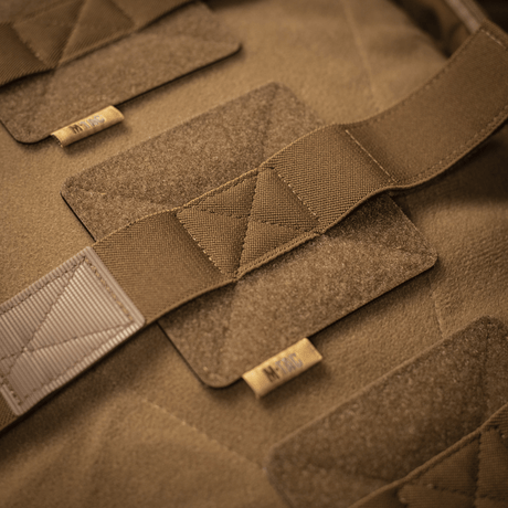 M‑Tac Indlæg til Rygsæk (3 stk) nærbillede viser Velcro-fastgørelse og stivhed for våbenfiksering og tilbehørssikkerhed.