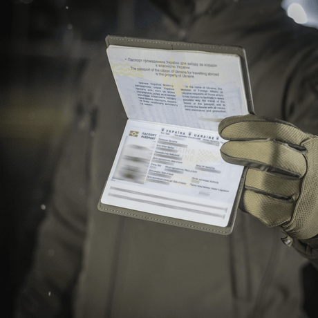 M-Tac Pascover beskytter pas mod slid og skader, moderne polymer, høj holdbarhed, passer til ukrainske og udenlandske pas, 13,5x10 cm