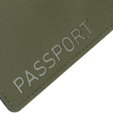 M‑Tac Pascover i moderne polymerkomposit med "Passport"-tryk, der beskytter pas mod slid. Praktisk rejsetilbehør.