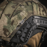 M‑Tac Hjelmcover Shroud Elite i MULTICAM, designet til TOR-D hjelme, med Cordura 500D materialer og velcro-paneler til ID og patches.