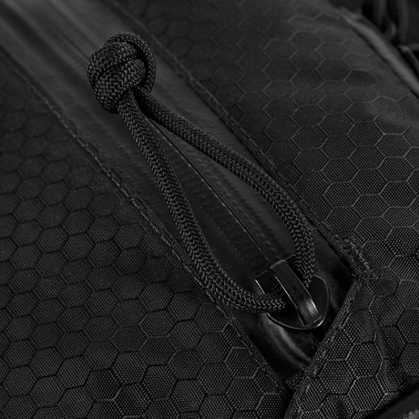 Detaljer af slidstærk YKK lynlås på M‑Tac Pocket Bag Elite HEX med hexagon mønster, ideel til opbevaring af hverdagens småting.