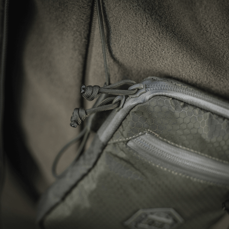 M‑Tac Pocket Bag Elite HEX med slidstærkt materiale og YKK lynlåse til opbevaring af EDC-udstyr og småting.
